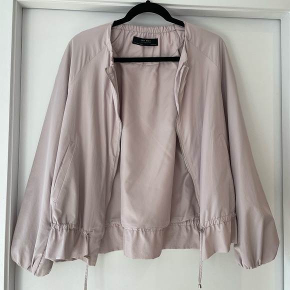 Zara Jacket - Picture 1 of 3